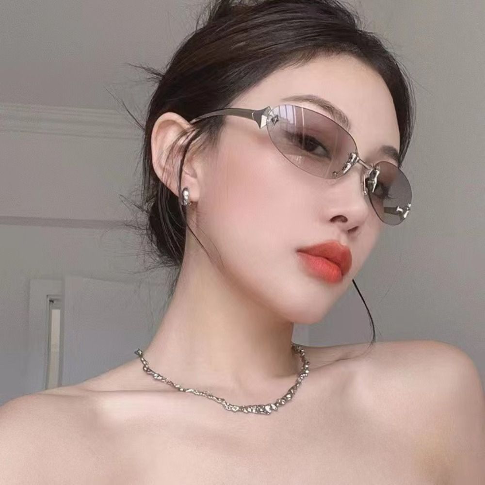 Vintage Fashion Trends - Y2K نمط النظارات الشمسية بدون إطار