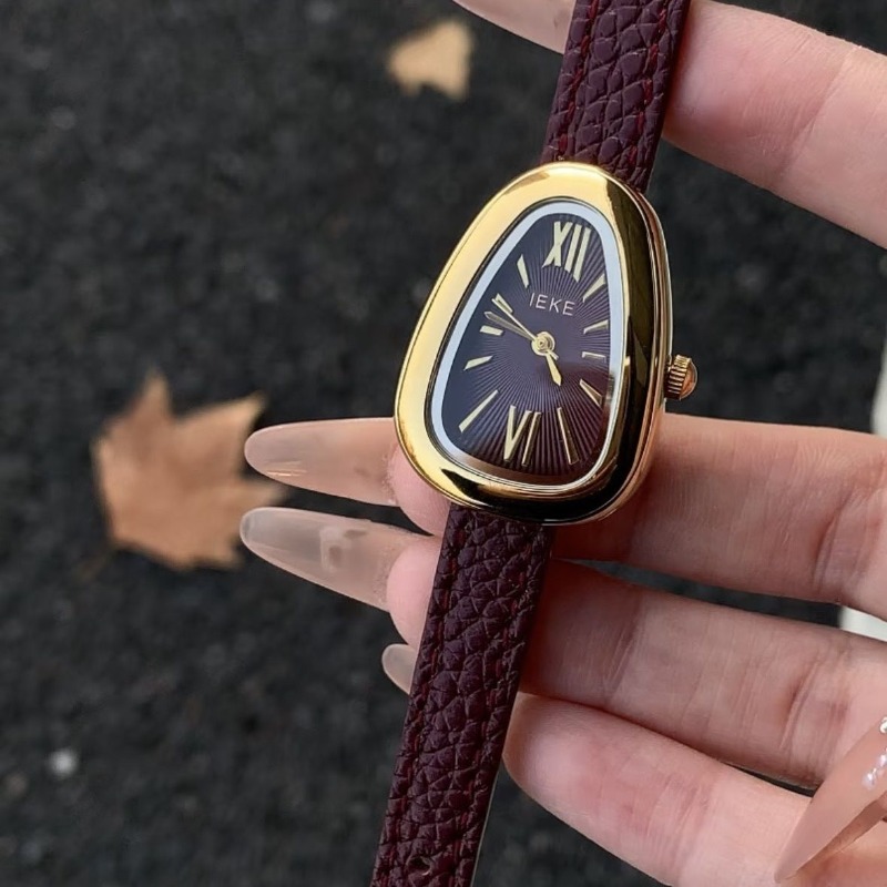 Vintage Fashion Watches - ساعة LEKE أنكولا الحمراء بتصميم عتيق