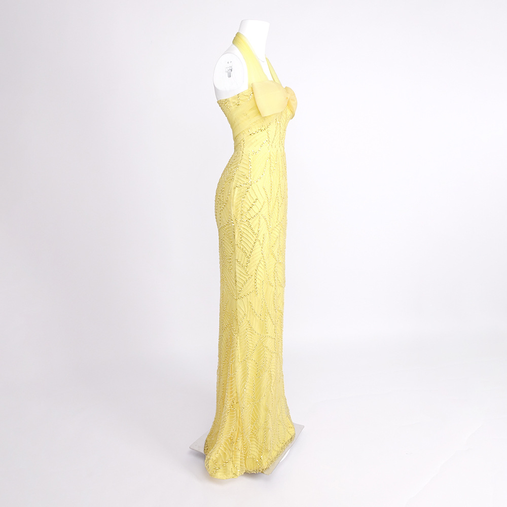 فستان سهرة أصفر عتيق بتصميم حو - مراجعة Vintage Fashion Exhibition وسعره