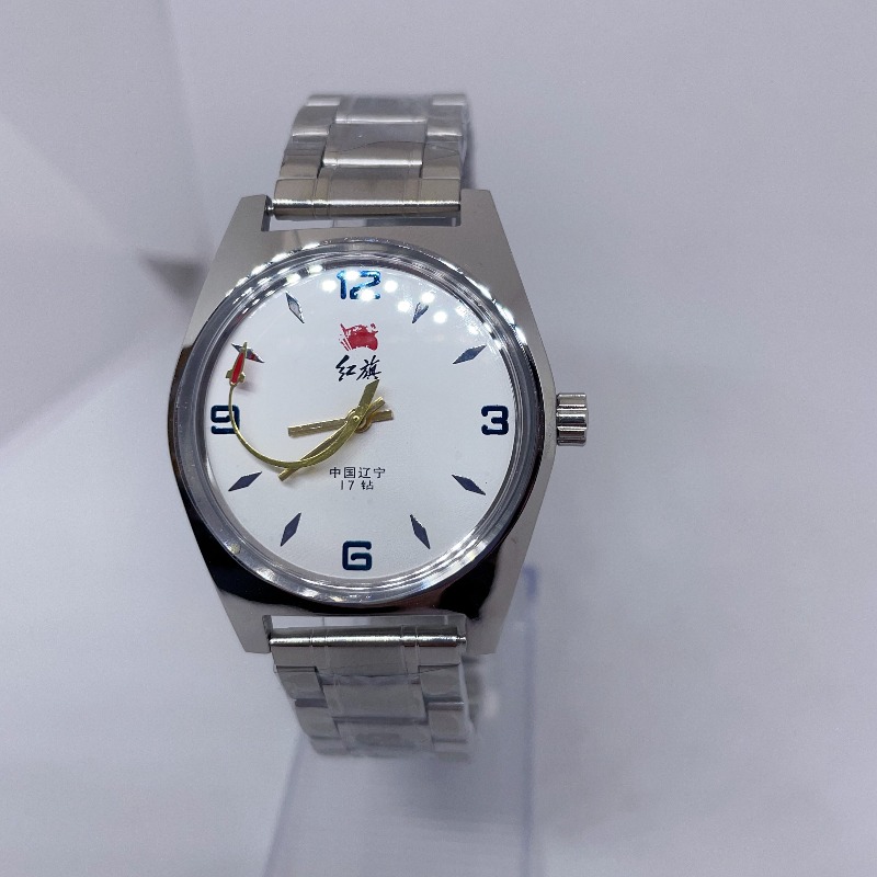 ساعة ريد فلاغ سيرفس ذا بيبول ل - مراجعة Vintage Fashion Watches وسعره